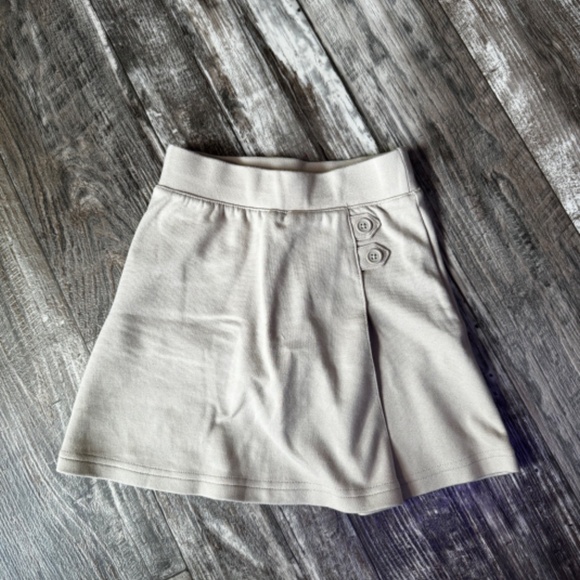 NWOT Girls Uniform skort - Picture 2 of 4